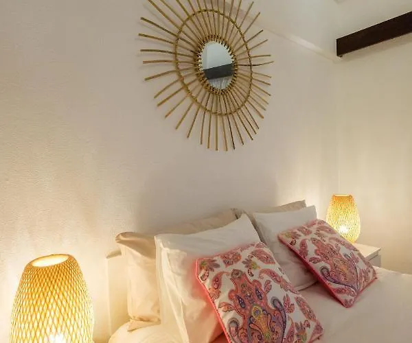 Apartment House On The Sesimbra