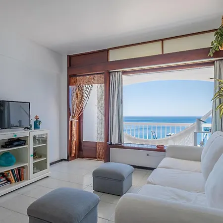 Апартаменты House On The